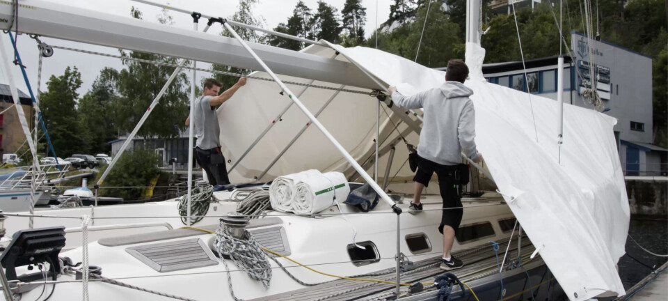 Slik legger du på en skreddersydd presenning