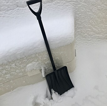 BØR FJERNES: Manglende tilsyn og fjerning av snø kan føre til avkortning av skadeoppgjør BØR FJERNES: Manglende tilsyn og fjerning av snø kan føre til avkortning av skadeoppgjør
