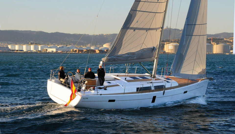 GENERASJONSSKIFTE: Hanse 445 erstattet Hanse 430, og skroget ble senere benyttet på 455 og 458. Den er nå erstattet av Hanse 460. GENERASJONSSKIFTE: Hanse 445 erstattet Hanse 430, og skroget ble senere benyttet på 455 og 458. Den er nå erstattet av Hanse 460.