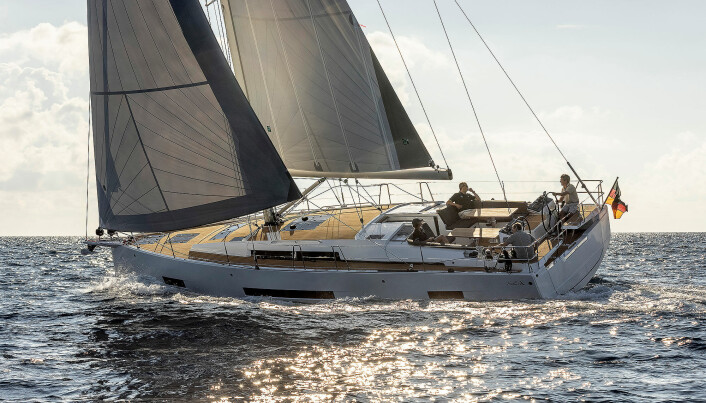 Hanse 460: Hanses førts modell i en ny serie med ny design. Pris fra 3,5 millioner kroner. Hanse 460: Hanses førts modell i en ny serie med ny design. Pris fra 3,5 millioner kroner.