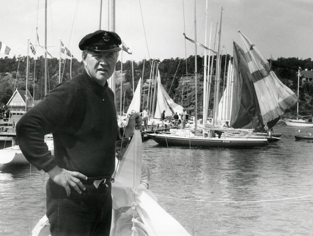 HANKØ: Jan Herman Linge og Solingen på Hankø Yacht Club på 70-tallet. Fra familien Linges arkiv