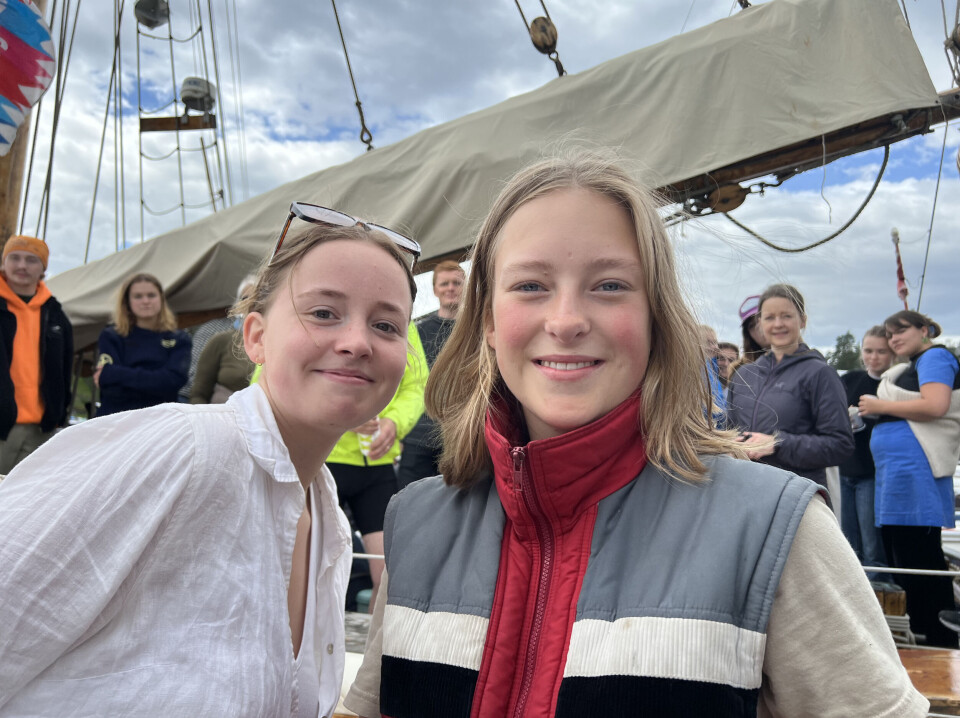 LANGTUR: Tiril Salvesen (20) og Iben Skåre Petersen (20) legger ut på langtur i en 31 fots Malö 40. Foto Ole Henrik Nissen-Lie, SEILmagasinet