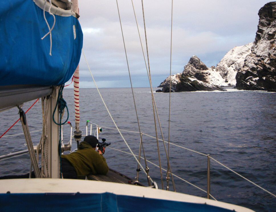 SELJAKT: På nordspissen av Sørøya jaktet vi sel i barske omgivelser.