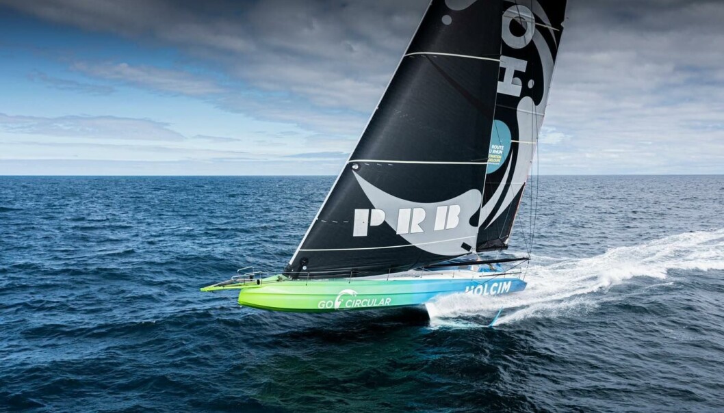SURFBRETT: «Holcim – PRB» er en Guillaume Verdier-konstruksjon, og er typisk for den nye generasjonen IMOCA. SURFBRETT: «Holcim – PRB» er en Guillaume Verdier-konstruksjon, og er typisk for den nye generasjonen IMOCA.