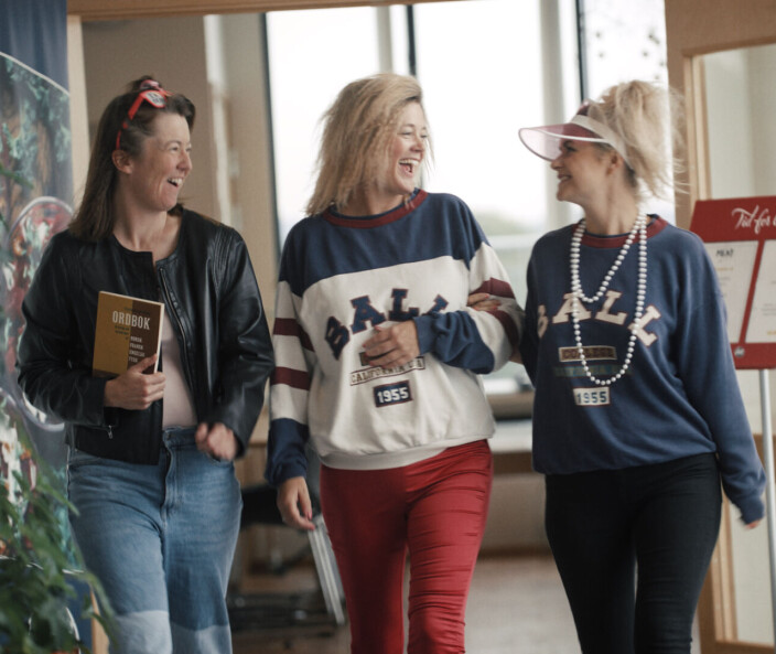 EGNE FOLK: Sjøfartsdirektoratet brukte kun egne ansatte i «spillefilmen». Fra venstre kommunikasjonsrådgiverne Helga Maria Sulen Sund, Hedda Grip Vikse og Marit Nilsen. Erlend Bjelland EGNE FOLK: Sjøfartsdirektoratet brukte kun egne ansatte i «spillefilmen». Fra venstre kommunikasjonsrådgiverne Helga Maria Sulen Sund, Hedda Grip Vikse og Marit Nilsen. Erlend Bjelland