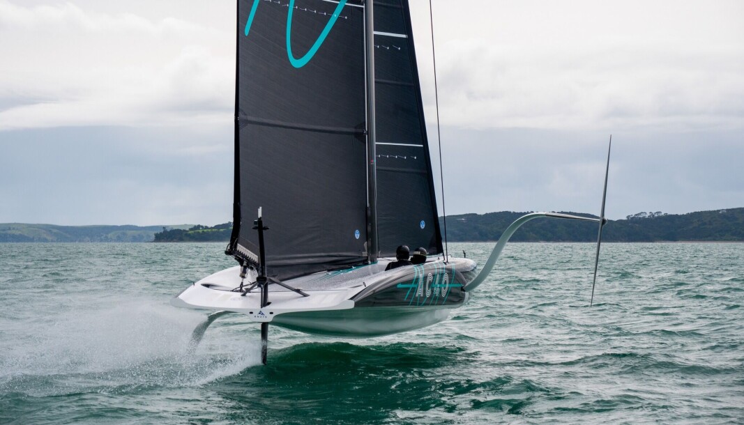 SJØSATT: AC40 er en 40-fots utgave av båtene som benyttes i Americ's Cup. SJØSATT: AC40 er en 40-fots utgave av båtene som benyttes i Americ's Cup.