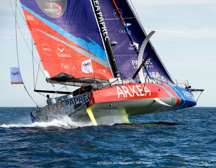 UTE: Juan K har konstruert to moderne IMOCA, Arkea Paprec som nå er inaktiv, og Corum L'Épargne som er påmeldt til Route du Rhum. UTE: Juan K har konstruert to moderne IMOCA, Arkea Paprec som nå er inaktiv, og Corum L'Épargne som er påmeldt til Route du Rhum.