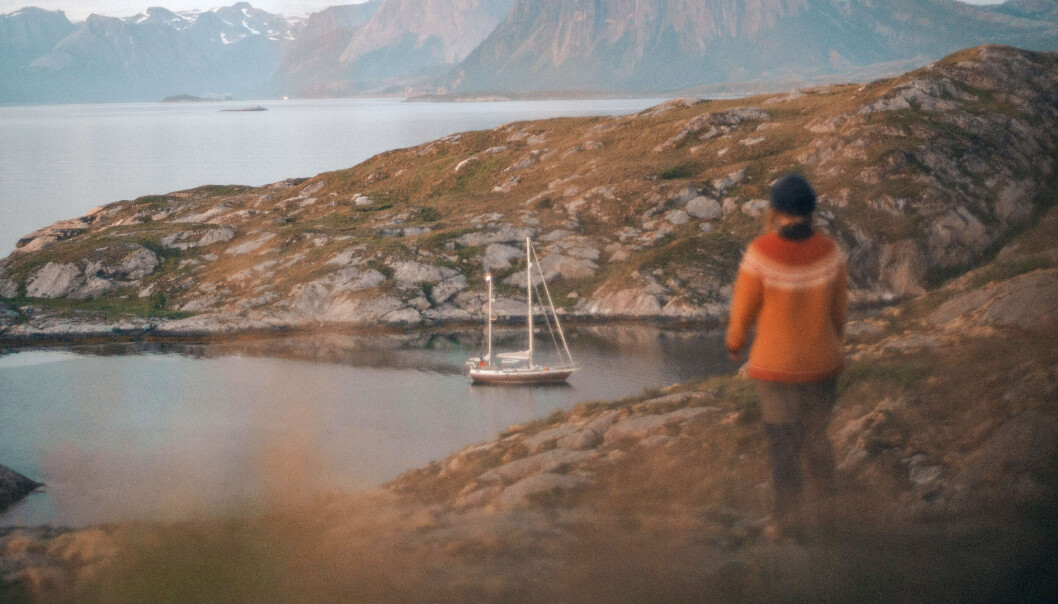 EVENTYR: Veronica Skotnes er en av mange jenter på eventyr i båt. Hun er verdens nordligste båtboer. EVENTYR: Veronica Skotnes er en av mange jenter på eventyr i båt. Hun er verdens nordligste båtboer.