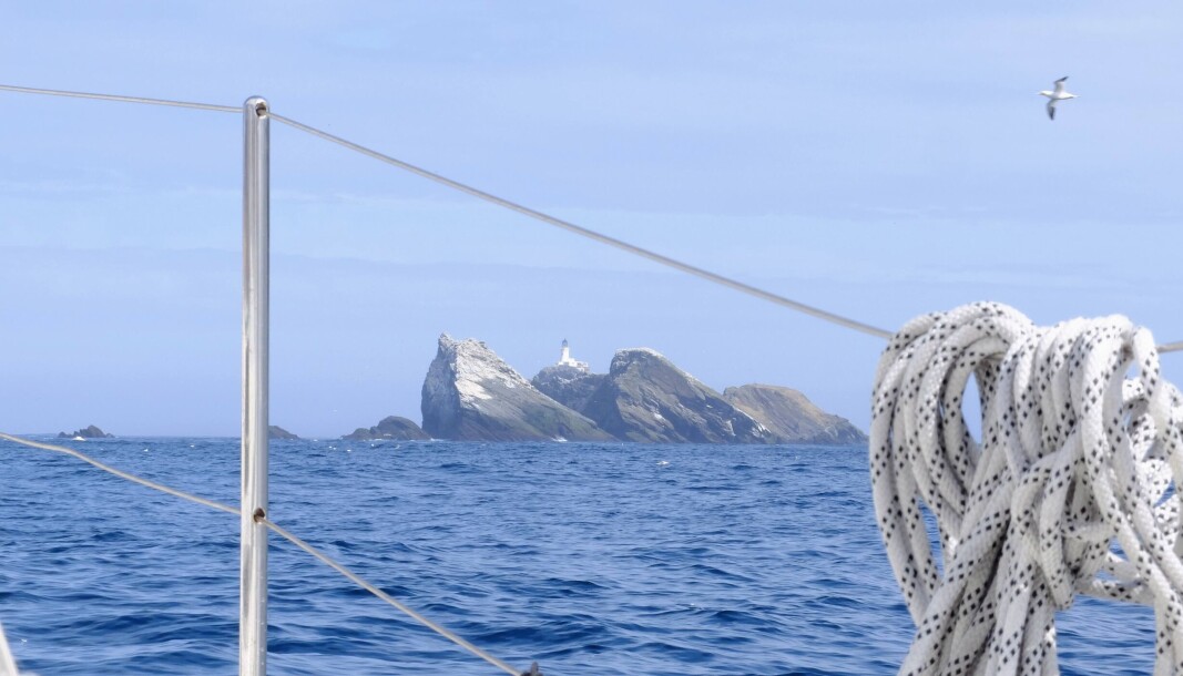 NYE REGLER: Skal du seile forbi Muckel Flugga på nordspissen av Shetland neste år må du sørge for å ha registrert deg. NYE REGLER: Skal du seile forbi Muckel Flugga på nordspissen av Shetland neste år må du sørge for å ha registrert deg.