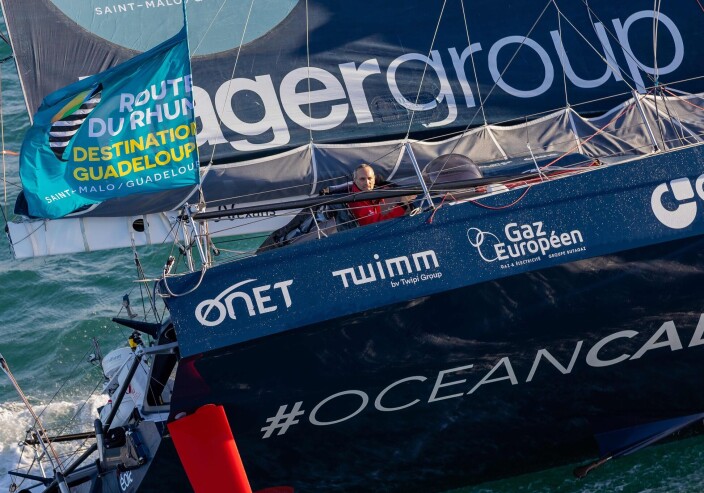 START: Fabrice Amedeo (FRA) seilte en IMOCA bygget i 2015, en VPLP-Verdier-konstruksjon. START: Fabrice Amedeo (FRA) seilte en IMOCA bygget i 2015, en VPLP-Verdier-konstruksjon.