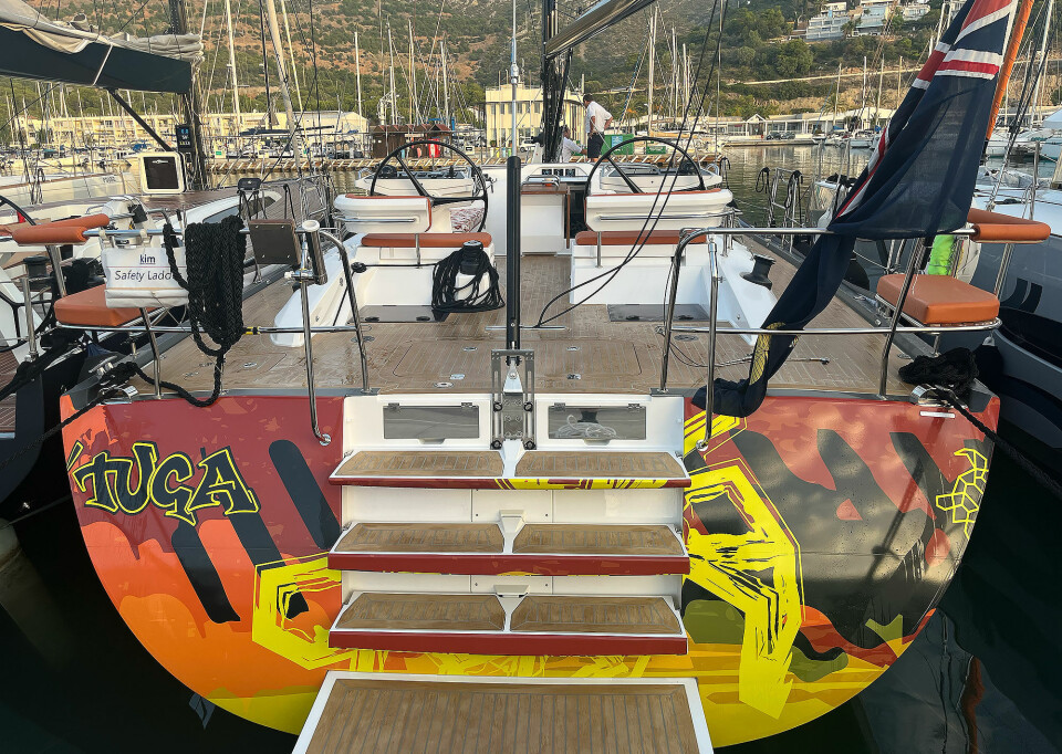 HEKK: Centercockpit og digert akterdekk på Oyster.