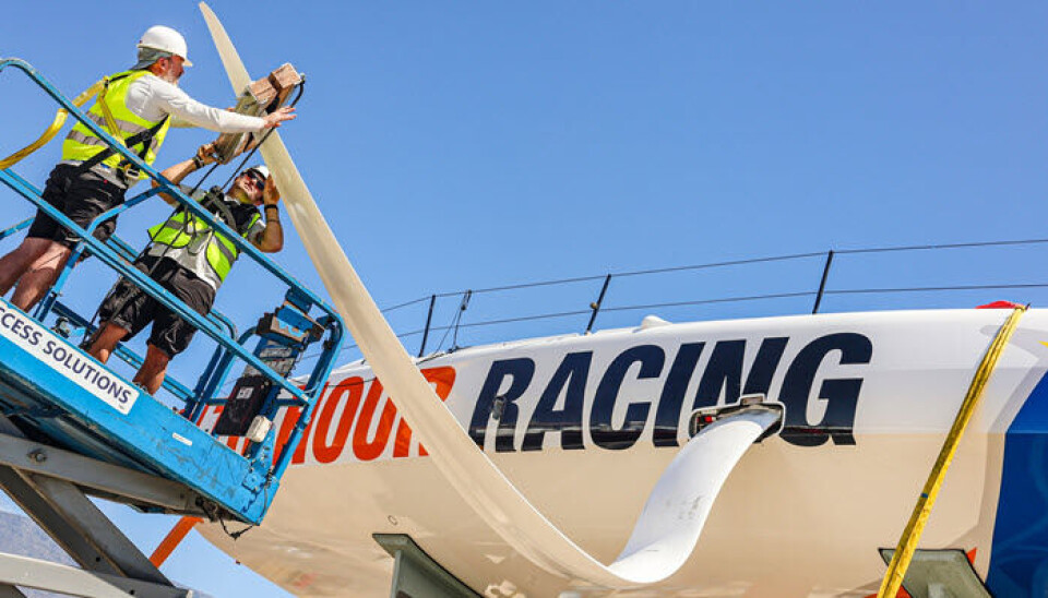 11th Hoiur Racing med skadde foiler