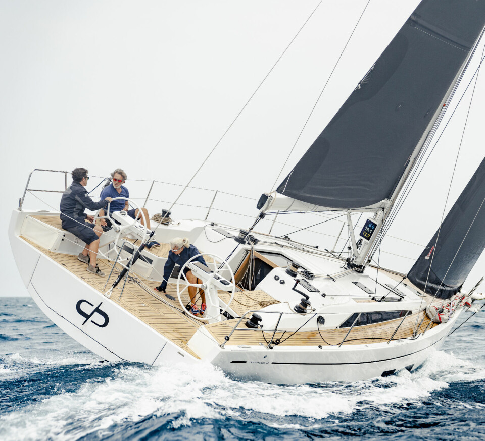 Sailing GRAND SOLEIL 40 - Cantiere Del Pardo . Ludovic FRUCHAUD yachting photographer