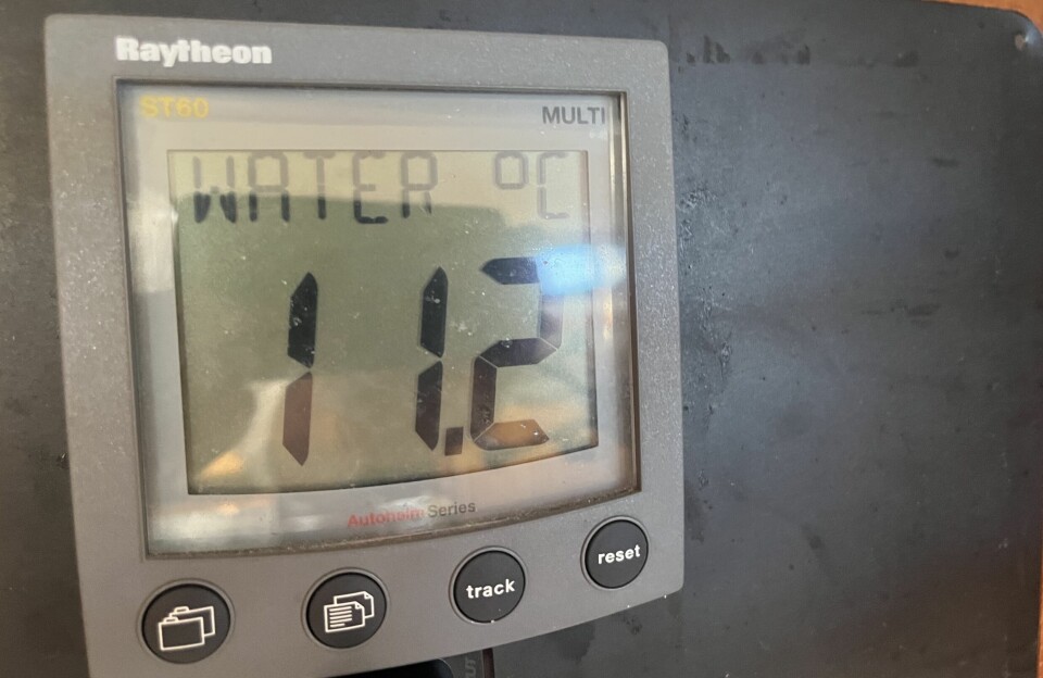 KALDT: Vanntemperaturen har falt med 10 grader i Arendal.
