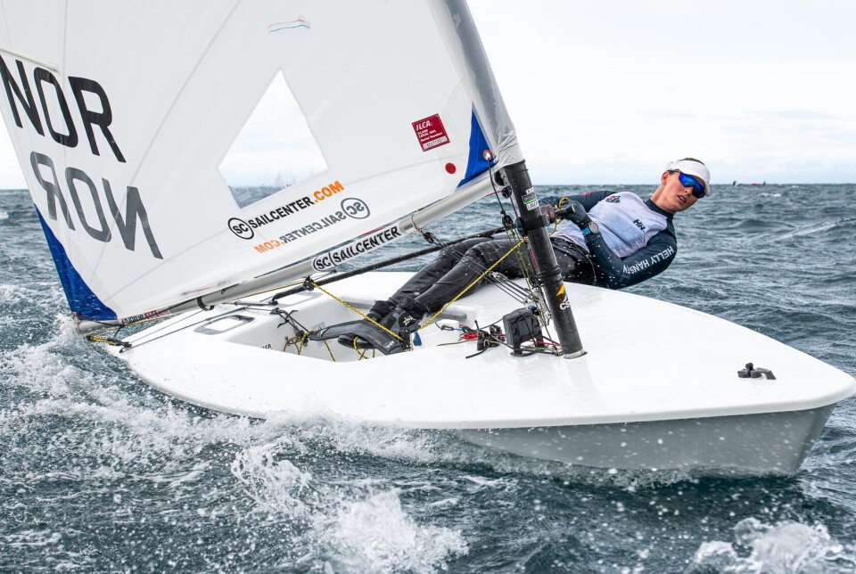 VM: ILCA-seileren Line Flem Høst åpen verdensmesterskaper sterkt på nyåret, fikk noen stang ut, men sikret femteplass etter sterk avslutning.