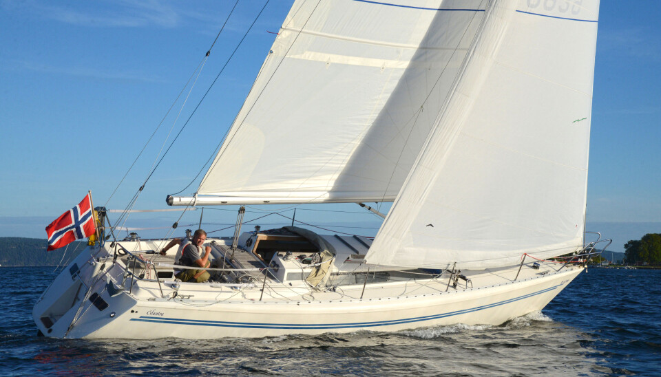 SEILGLDE: «Cilantra» var en solskinnsbåt som spiste mil, også i lett vind.