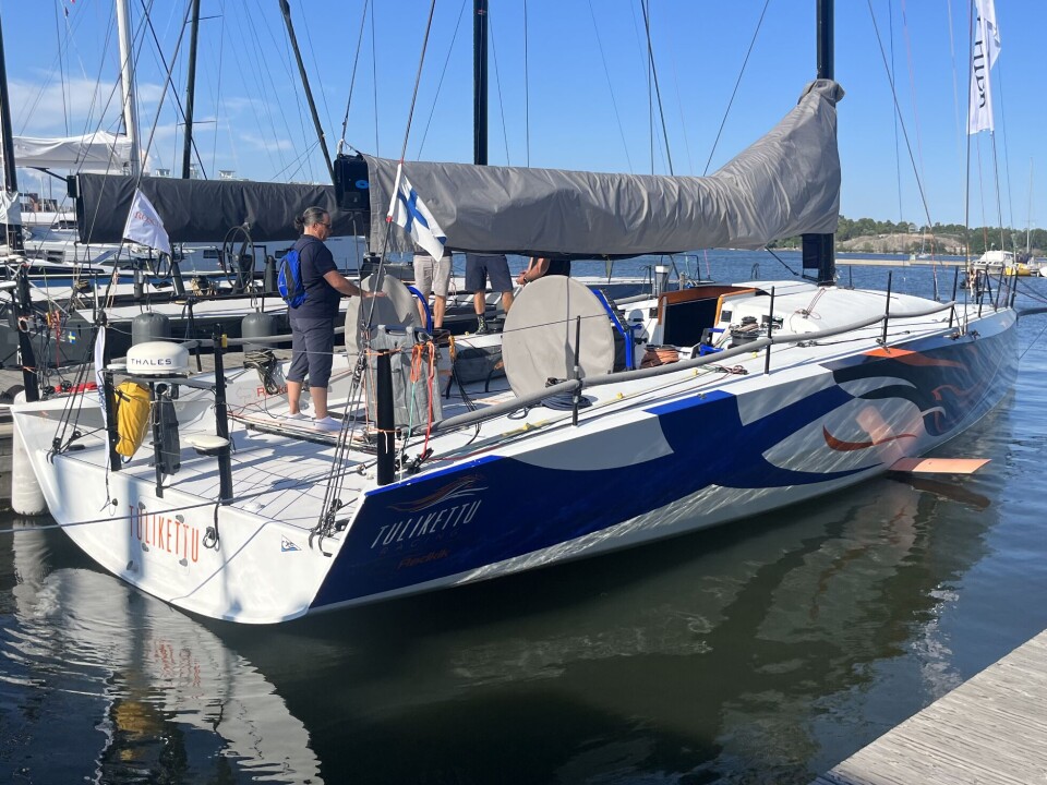 EKSTREM: Finske TULIKETTU REDKIK RACING er 52 fot, og har foiler som stabiliserer skroget, feltets mest ekstreme båt.