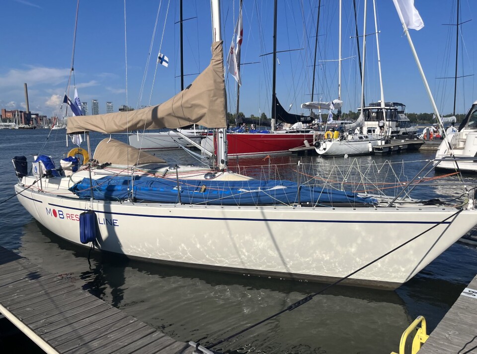 MINST: Team Mobline, en Albin Nova er regattaens minste båt. Den seiler doubbelhanded.