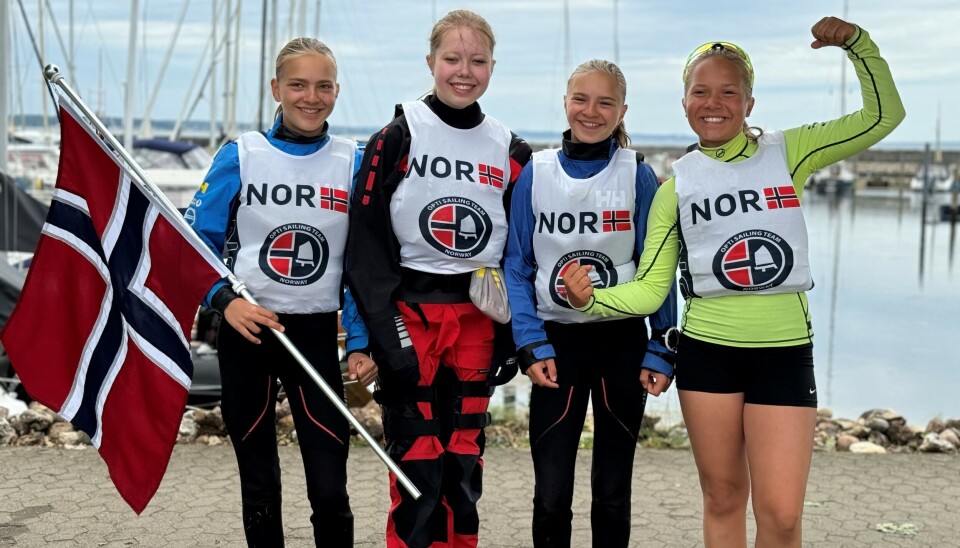Jenter, fra venstre: Anna Magdalena Rieder, Hermine Malou Skrent Ellingsen, Charlotte Marie Rieder, Arina Androstsuk.