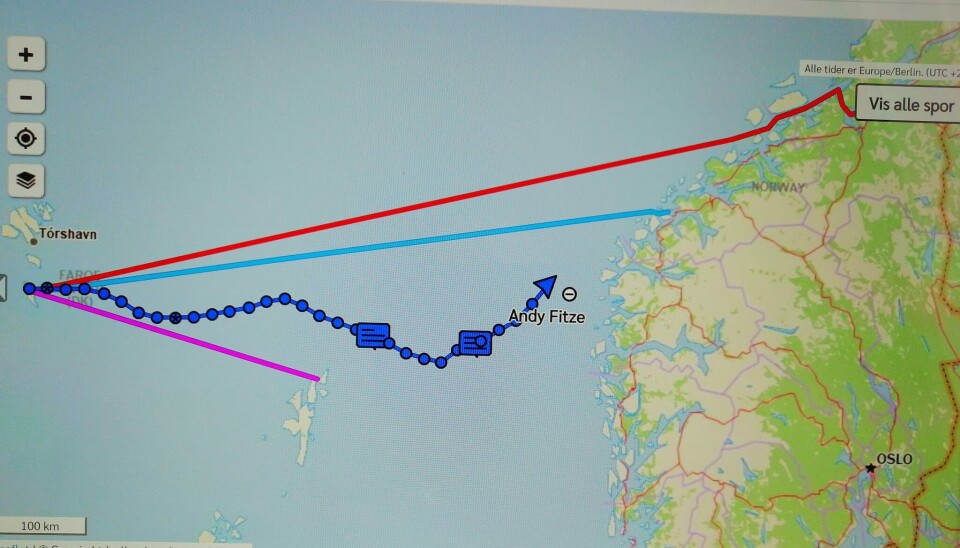 Vikingreplikaen Naddodur kom ut for sterk vind og høy sjø vest for Måløy. Vikingreplikaen Naddodur kom ut for sterk vind og høy sjø vest for Måløy.