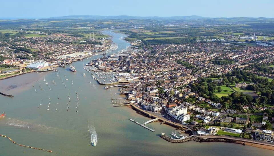 Cowes er seilsportens mekka og der historien om America's Cup startet