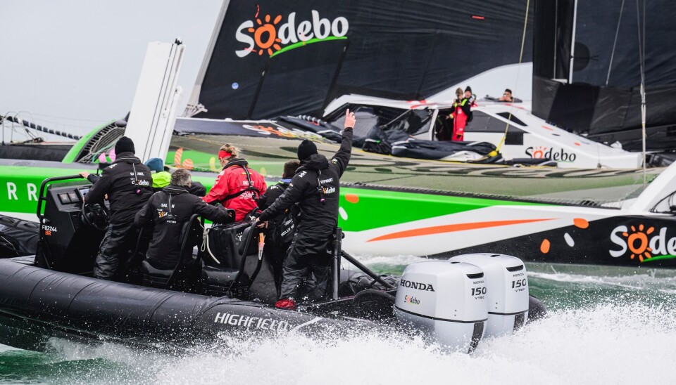 START: «Sodebo Ultime 3» startet fredag kveld. Sodebo Ultim 3 Skipper Thomas CovilleDépart ponton pour la tentative de record sur le Trophée Jules Verne. Lorient 29 novembre 2024crédit