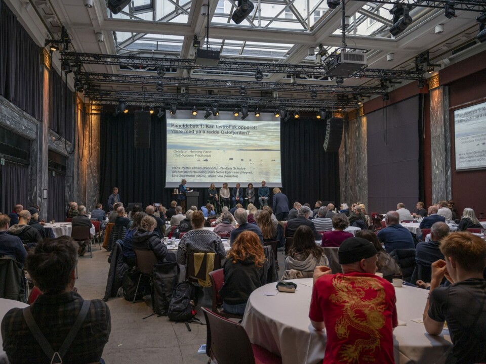 En fullsatt marmorhall i Sentralen har plass over 200 personer. Konferansen ble raskt fullbooket.