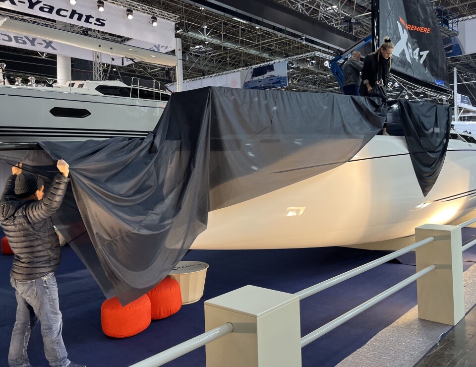 TILDEKKET: Vi fikk et glimt av nye Xr41 før den ble tildekket til avduking under messen.