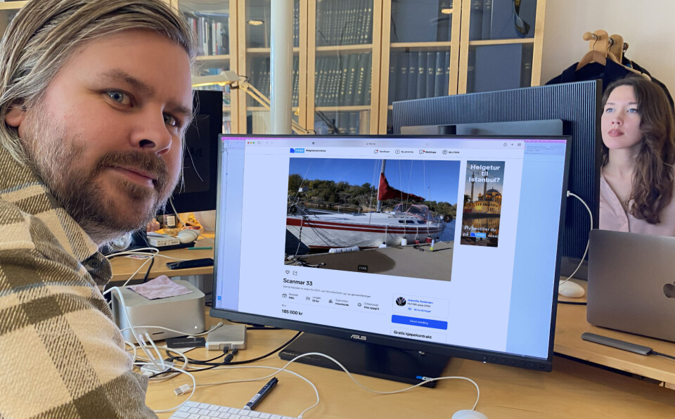 SØK: Nikolai Øyehaug ser etter en billig turseiler for familien.