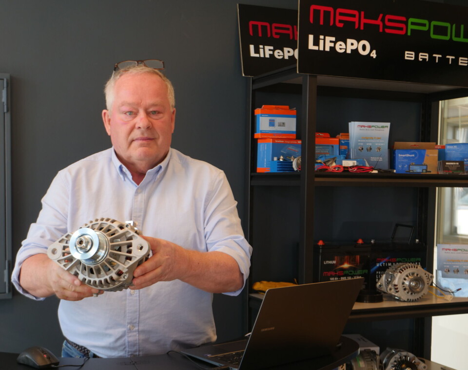 EKSPERT: Johan Fredrik Bruenech starter Makspower i 2013 da han så fordelene med litiumbatterier i båt. Nå ser han behovet for å oppgradere motoren med dynamo tilpasset moderne batterier.
