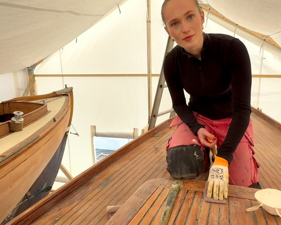 MILJØBYGGER: Cecilia Ennals har inspirert en hel gjeng ungdom til å kjøpe eldre billige treseilere og skapt et miljø på Blommenholm i Bærum.