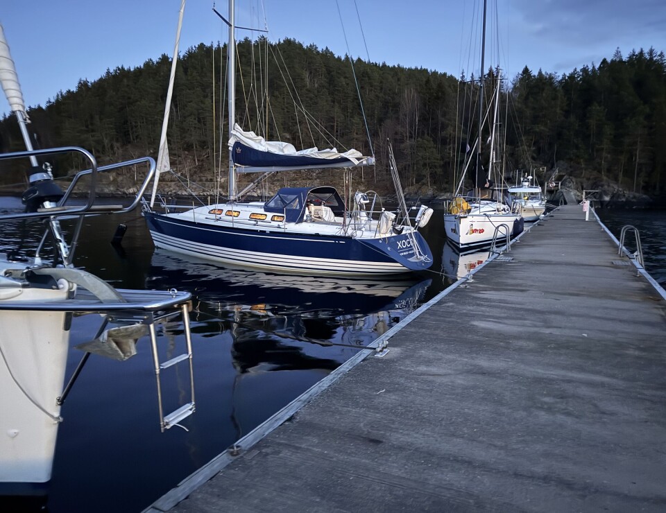 TUR: Håøya tidlig i april. Seilbåter dominerer tidlig i sesongen.