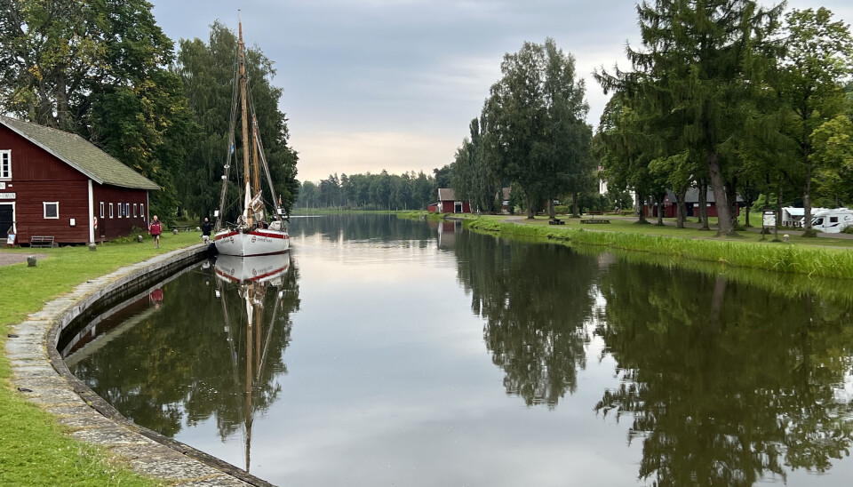 KANALER OG SJØER: Selve Göta kanal går fra Mem ved Østersjøen til Sjötorp. På den andre siden av innlandshavet Vänern starter Trollhätte Kanal.