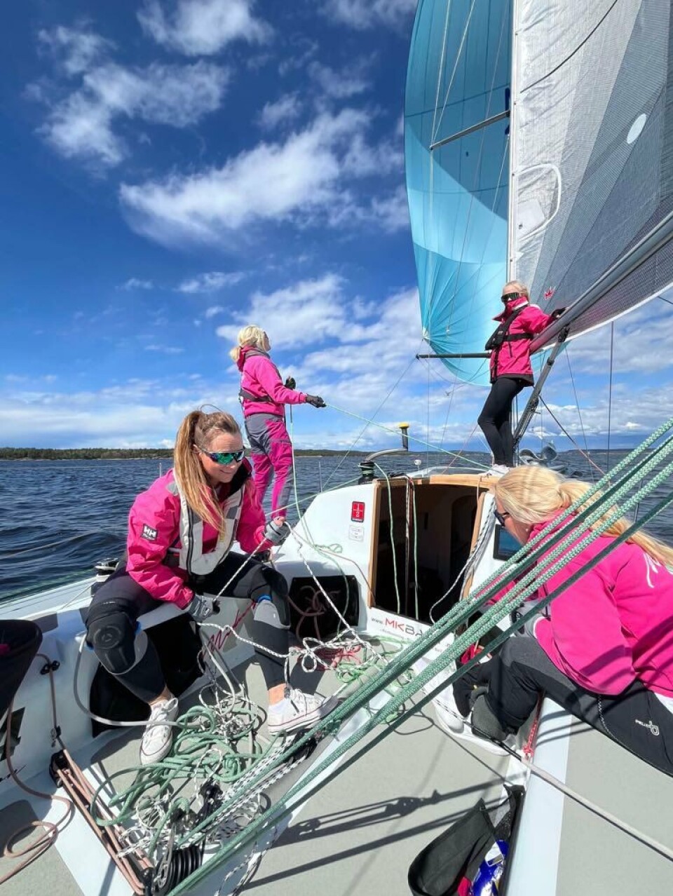 PIMPA: Nessy 94 «Midnight X» er en av to jentebåter. Nassyen har fått ny cockpit i løpet av vinteren.
