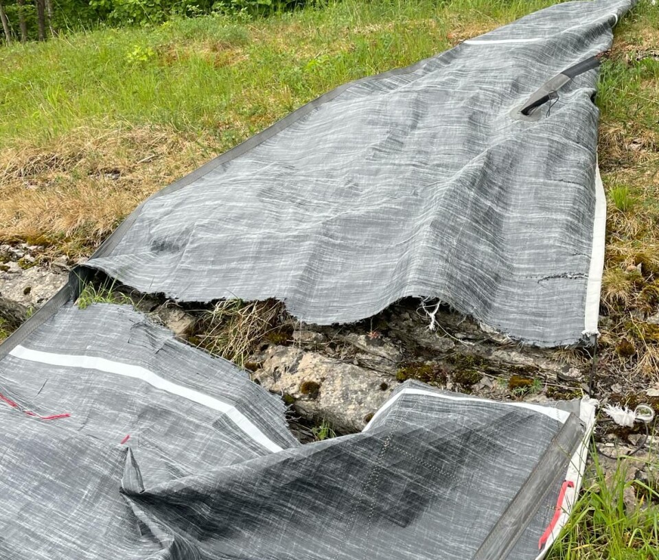 DELT: Det relativt nye seilet spjære tverrs over.