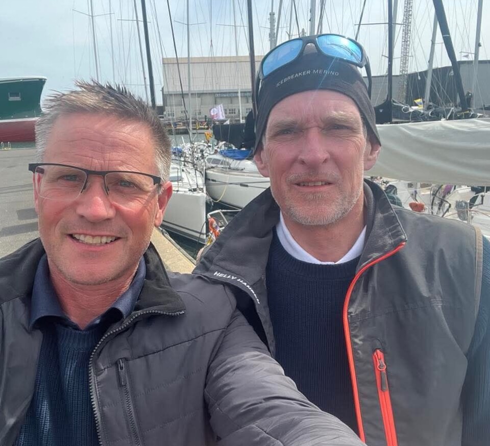 BRØDRE: Håkon og Christian Hjorthøy i Skagen. De seilte raskest av alle shorthandedseilerne.