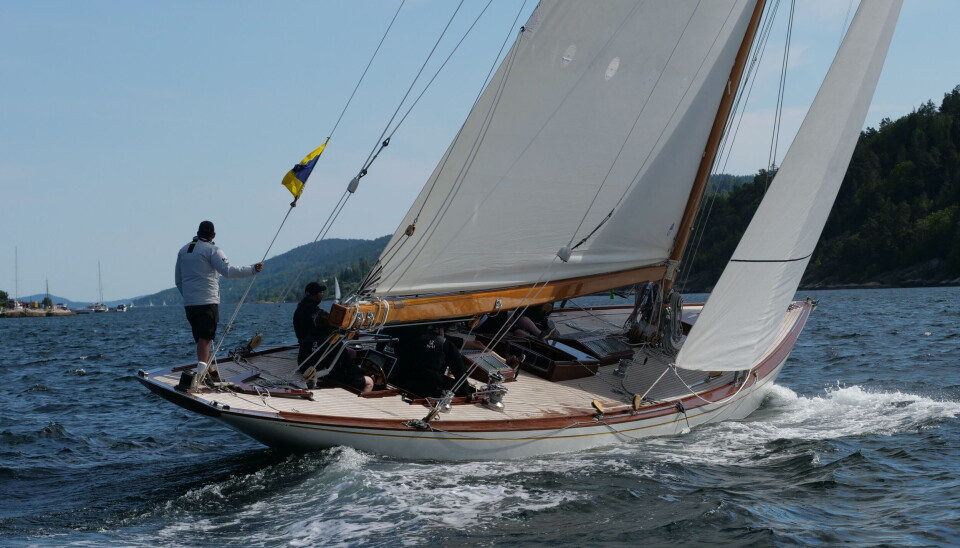 12-meteren 'Vema' passerte Oscarsborg ved 17-tiden på fin kryss i Færderseilasen, 12-meteren 'Vema' passerte Oscarsborg ved 17-tiden på fin kryss i Færderseilasen,