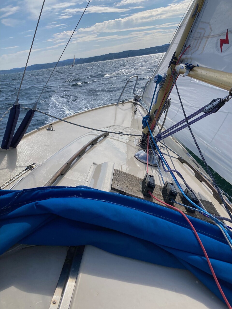 Mer vind enn forventet, melder IF-seiler Morten Mero fra sin 'Juno'. Mer vind enn forventet, melder IF-seiler Morten Mero fra sin 'Juno'.