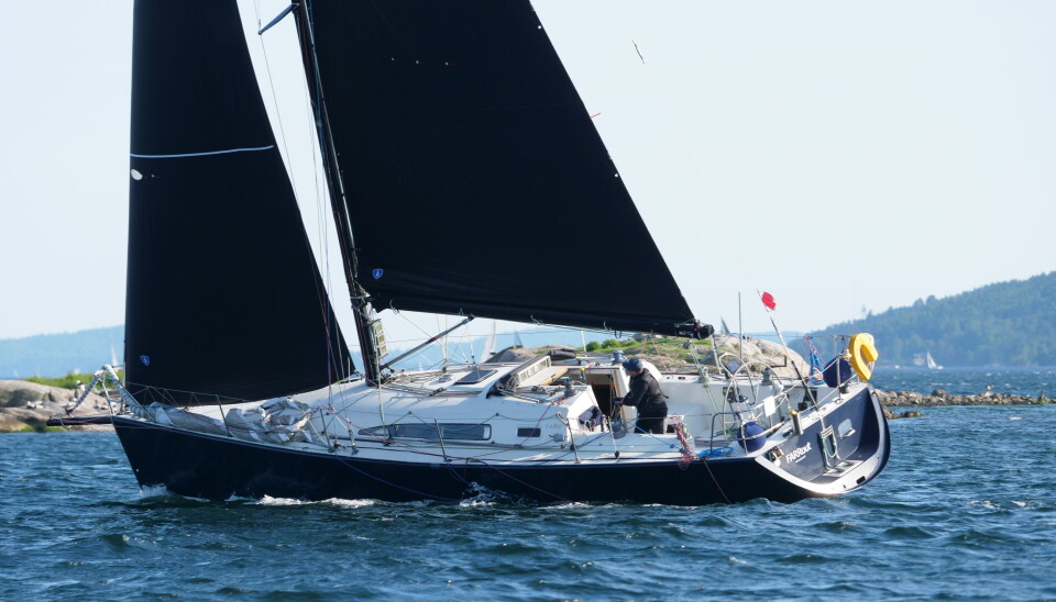 Farr 395 «Farrout» me Petter Hegle i Drøbaksund.