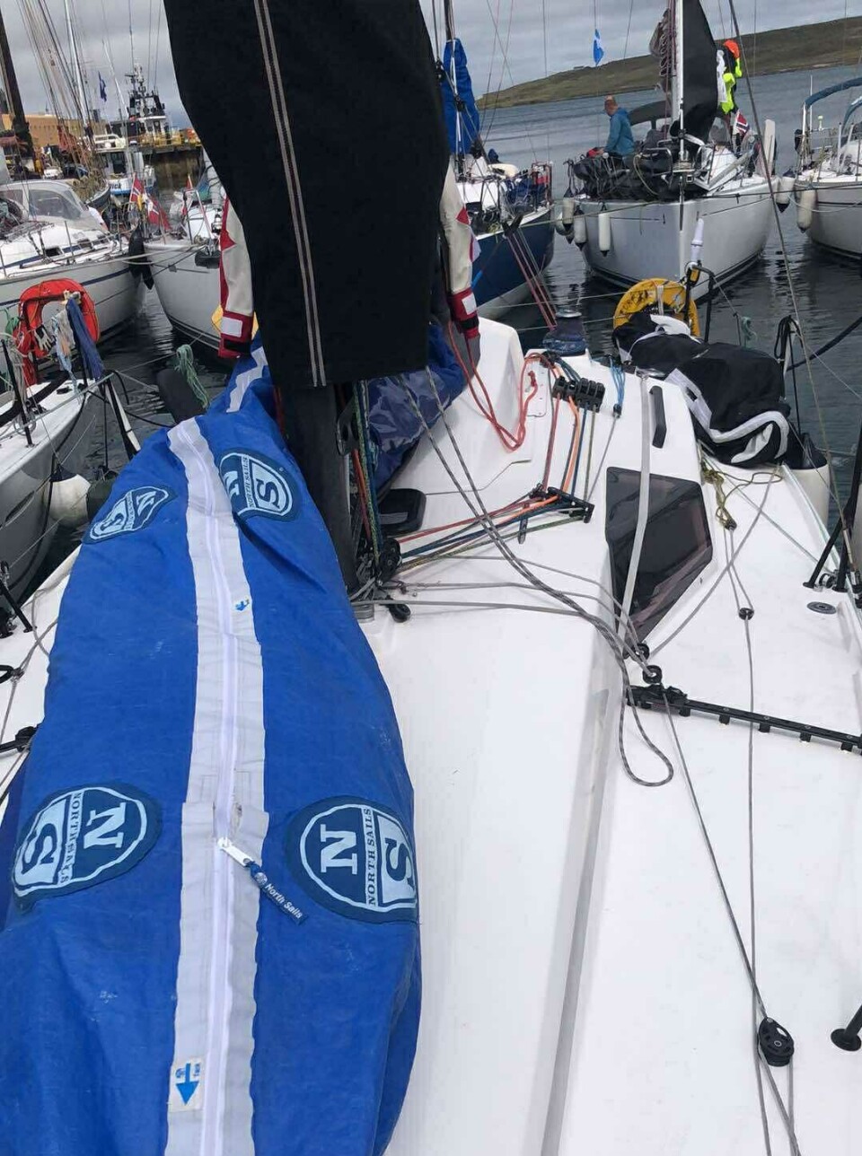FULLT: JPK 1030 «Eureka» vel fremme i Lerwick.