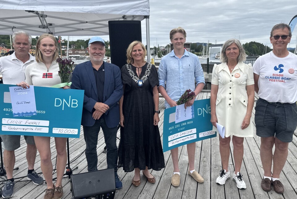 PRISGITT: Fra venstre Axel Nissen-Lie, Seilmagasinet, Cecilia Ennals som vant med 'Bris,' Ole Henrik Nissen-Lie i Båtmagasinet, Monica Vee Bratlie, varaordfører i Asker, Vinter Gangeskar vant med 'Kari,' Cathrine Arnesen, Oslofjordmuseet og Eivind Bryne, Oslofjordmuseets Venner.