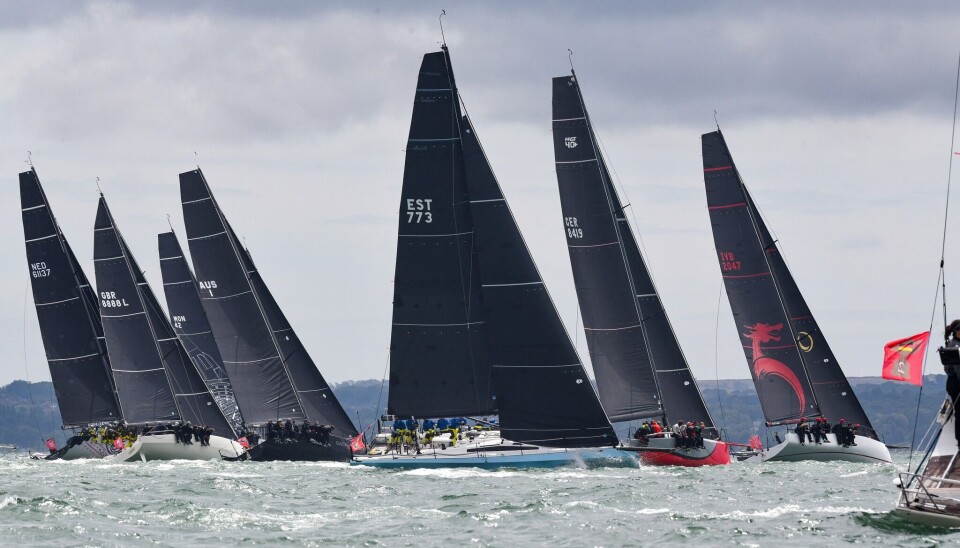 TETT: Matt 1220 «Nola» med Aksel Magdahl som navigatør med turkist skrog og seilnummer fra Estland. Race 2 start AC2Inshore Racing at RORC Admiral’s Cup 22 July 2025