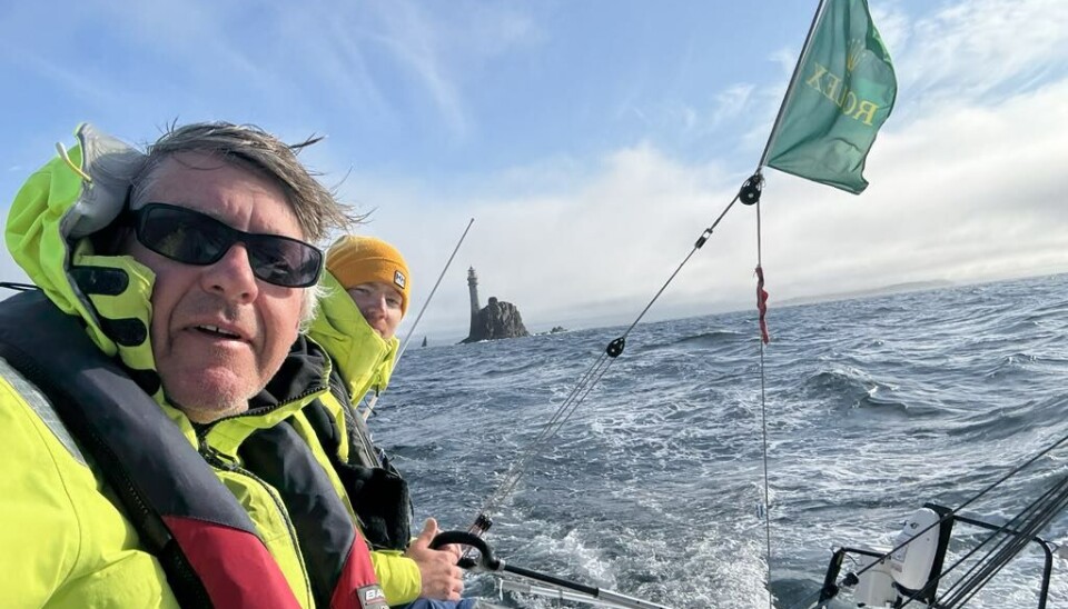 ØYEBLIKKET: Motivet som så mange drømmer om. Å runde Fastnet Rock med klasseflagget vaiende på akterstaget.