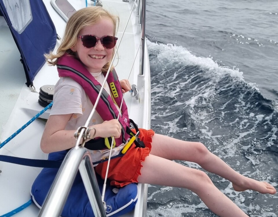 ISLE OF SCILLY: Her er familien på seilas fra Belfast til Isle of Scilly.