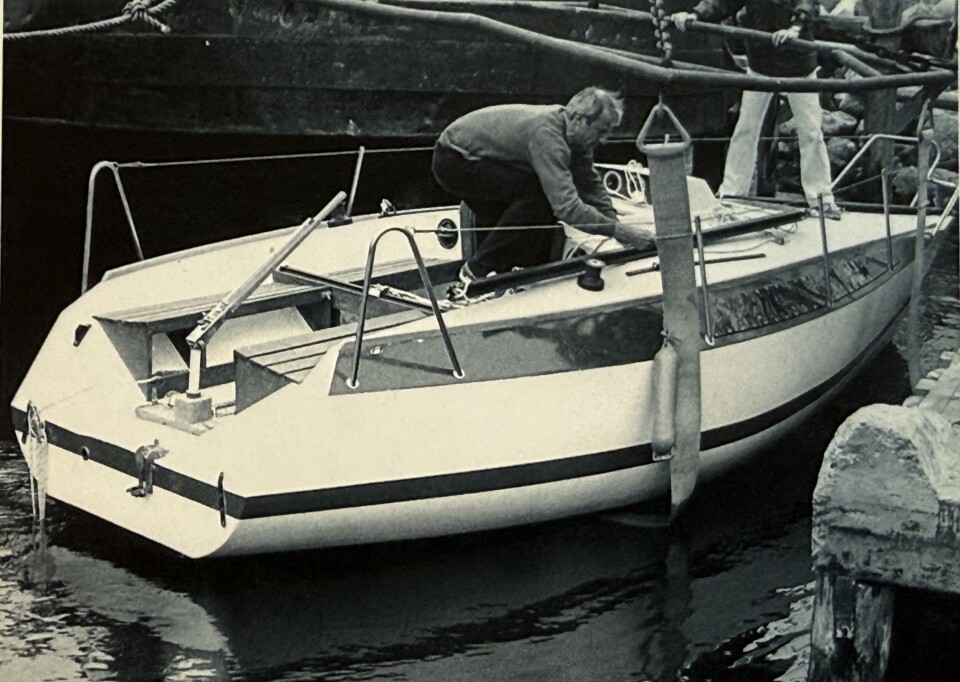 Henrich var med å starte Miniton-miljøet i Norge. Skipjack fotografert under sjøsetting i 1976.