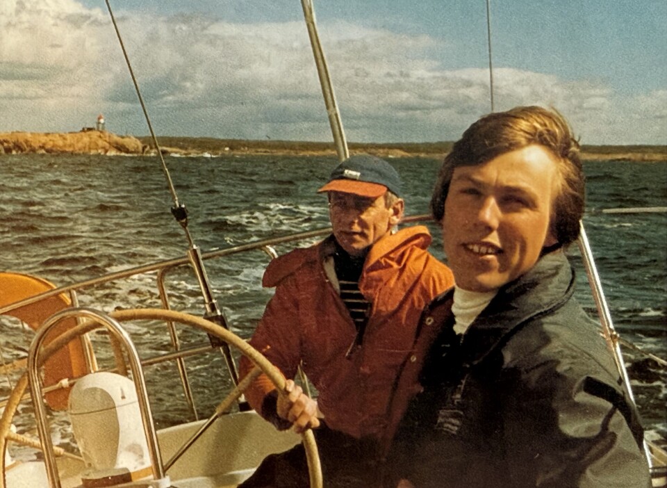 Henrich og Morten Jensen om bord i Undine. Morten Jensen var redaktør av Båtliv og ble Henrichs medarbeider under Seilas & Båtliv-tiden.