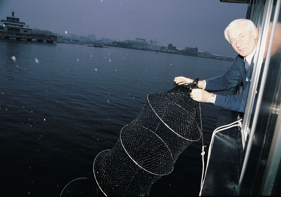 FISKE: Fra kontoret på Dronningen kan Henrich forsyne redaksjonen med fersk fisk.