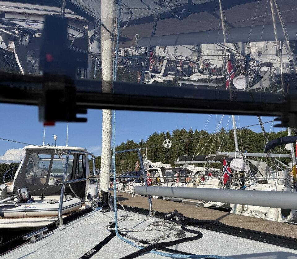 LUFTING: Det ble såpass varmt at det var deilig å kunne åpne alle lukene på dekk.
