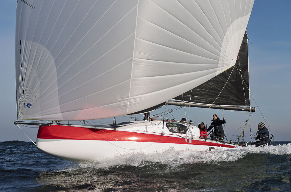 REGATTA: Pogo RC er verftets første båt for IRC. Pogo RC har en pris på 220 000 euro uten moms, eller 3,1 millioner kroner med moms.