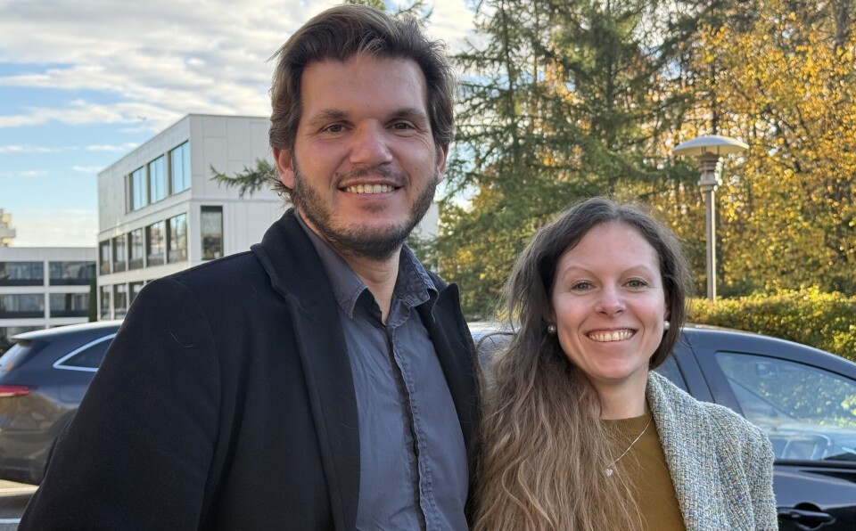 JORDOMSEILERE: Paul Lübbe og Linn Charlotte Klunde har masse erfaring fra langturseiling og inviterer i januar 2026 til workshop.